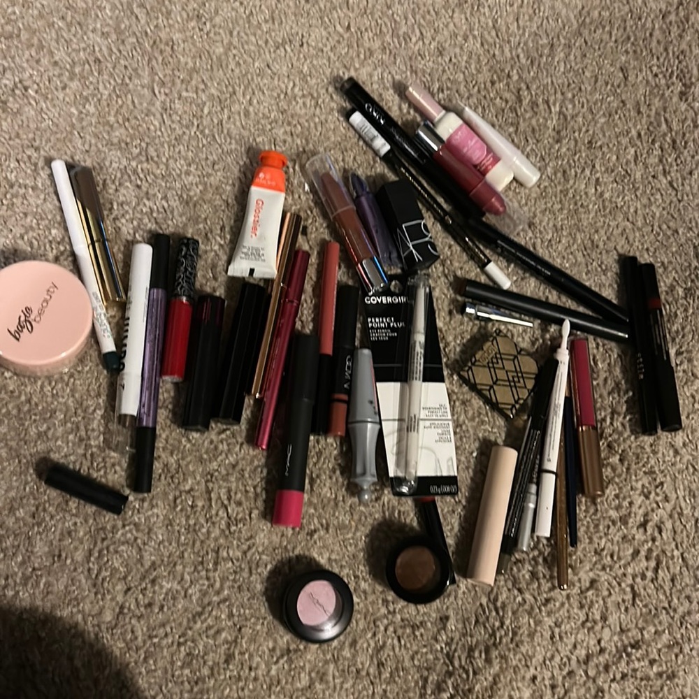 High end makeup lot